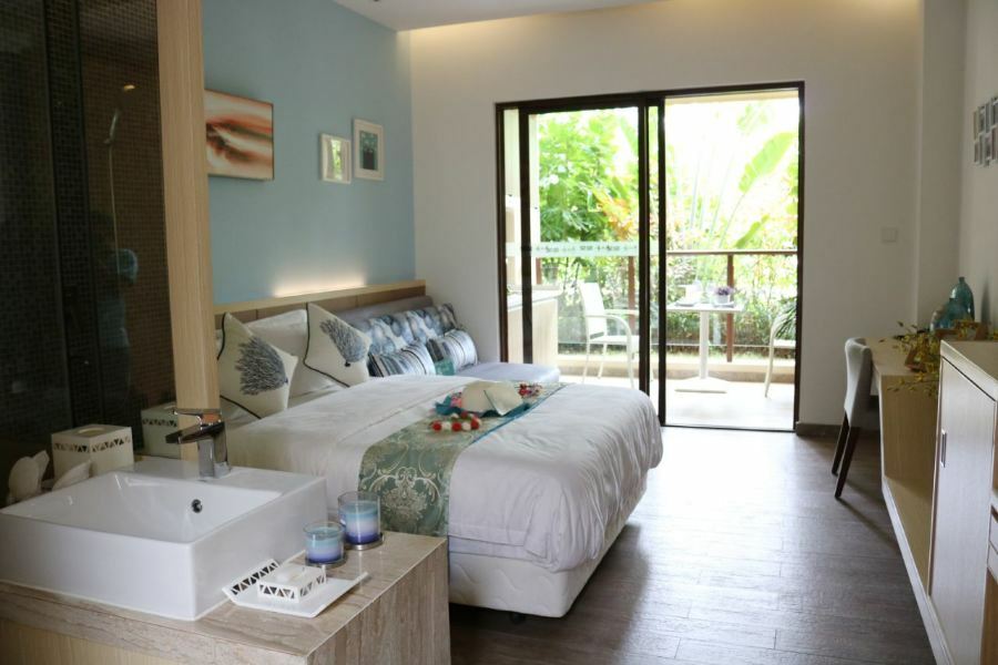 סניה Roeasy Hospitality Hotel מראה חיצוני תמונה