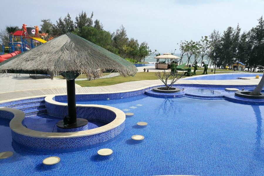 סניה Roeasy Hospitality Hotel מראה חיצוני תמונה