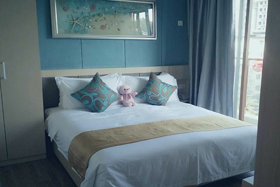 סניה Roeasy Hospitality Hotel מראה חיצוני תמונה